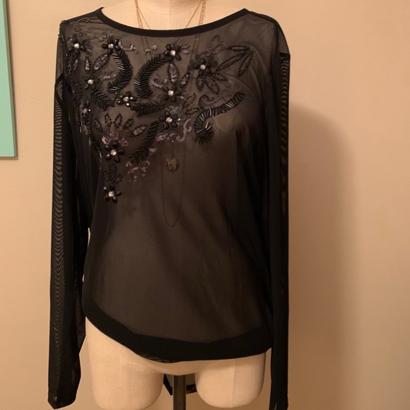 TORRID black top - Picture 4 of 7